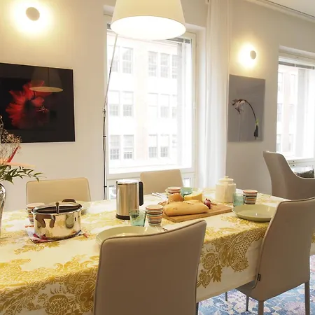 Luxury Seafront With Balcony