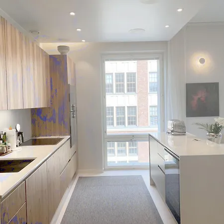 Luxury Seafront With Balcony *