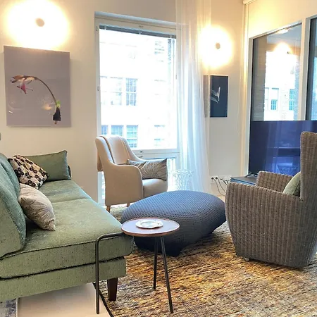 Apartment Luxury Seafront With Balcony