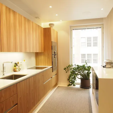 Apartment Luxury Seafront With Balcony