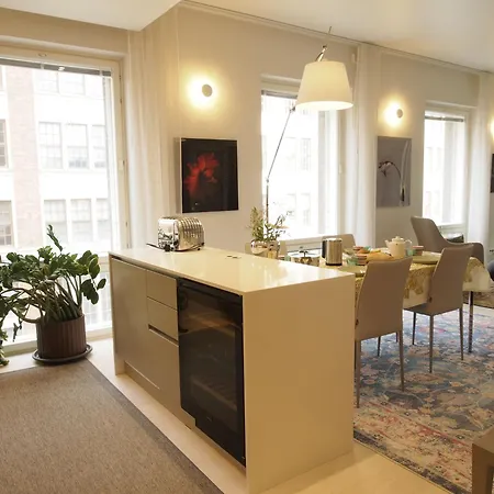 Luxury Seafront With Balcony Apartment *