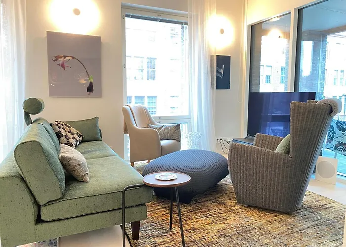 Apartment Luxury Seafront With Balcony