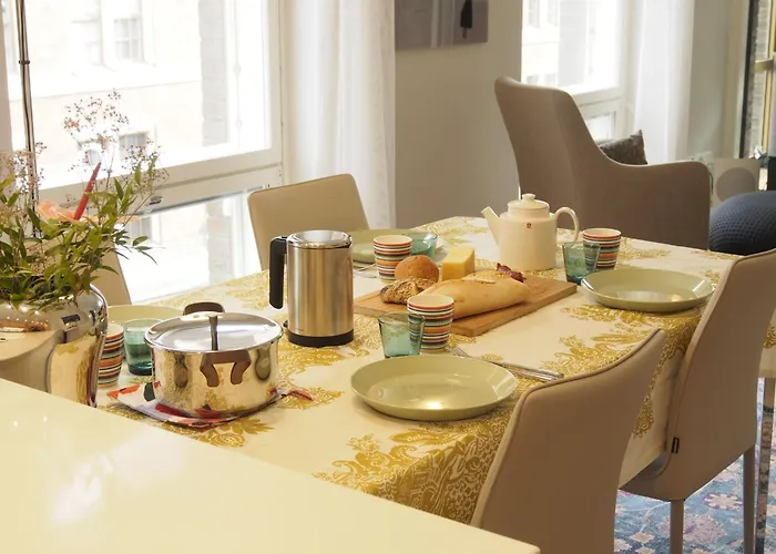 Luxury Seafront With Balcony Apartment