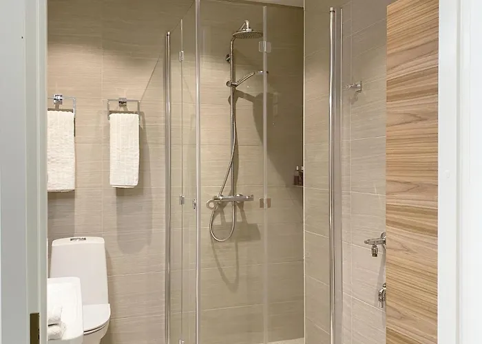 Apartment Luxury Seafront With Balcony