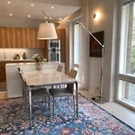 Apartamento Luxury Seafront With Balcony *