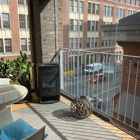 Daire Luxury Seafront With Balcony