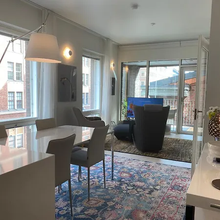 Luxury Seafront With Balcony